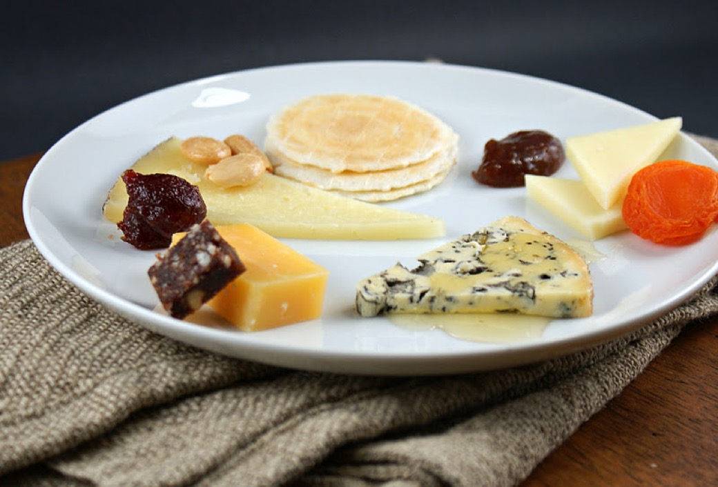 alternative-cheese-plate