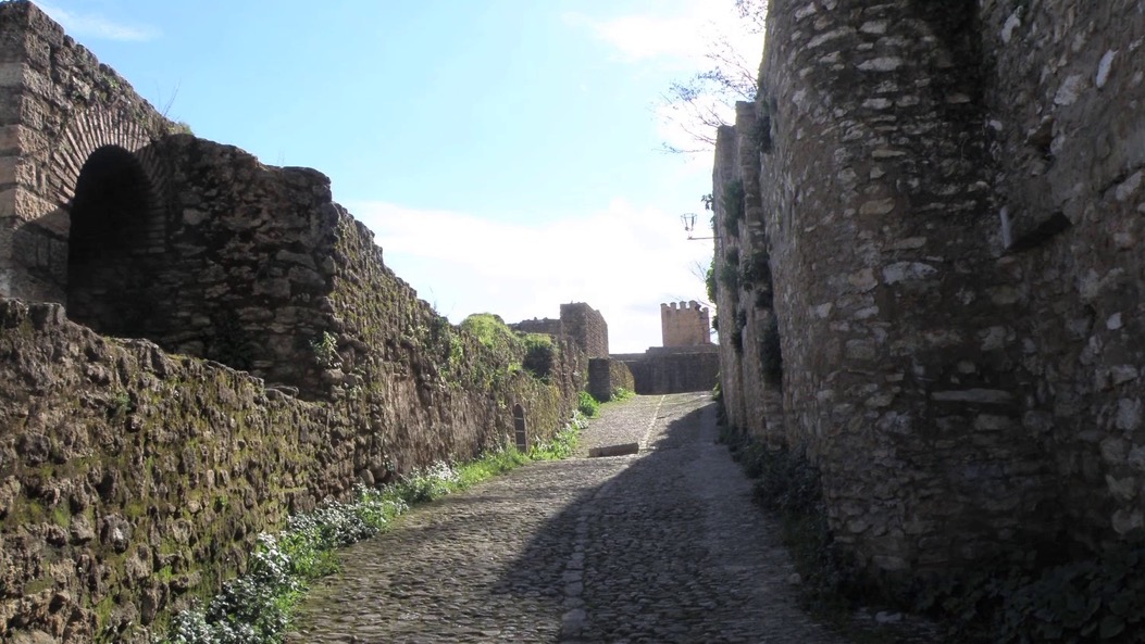 Murallas del Arrabal Viejo