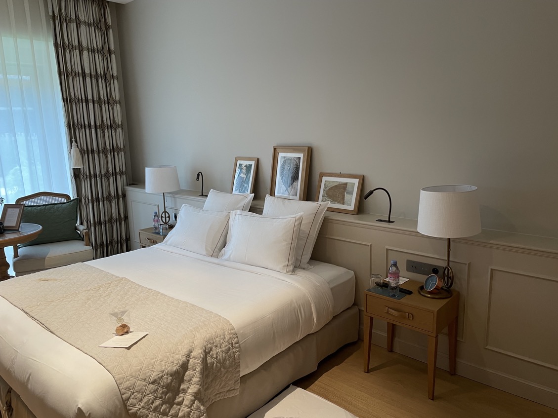 Chais Monnet Bedroom