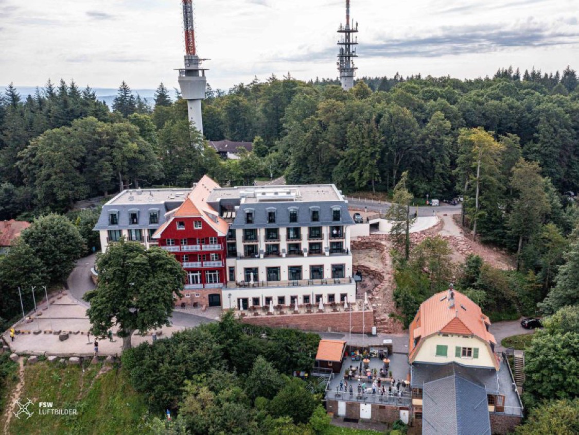Hotel Kõnigstuhl Front