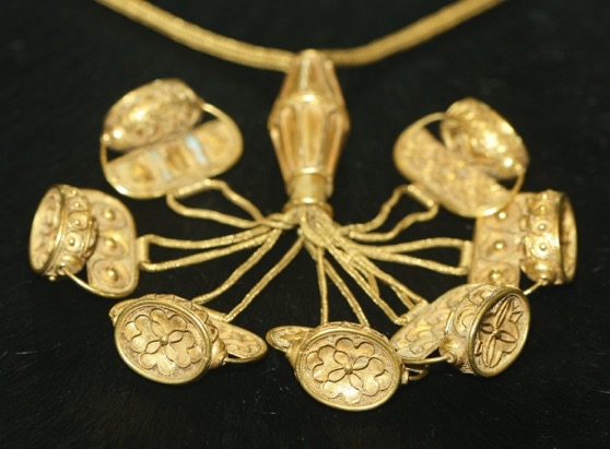 El Carambolo Collar
