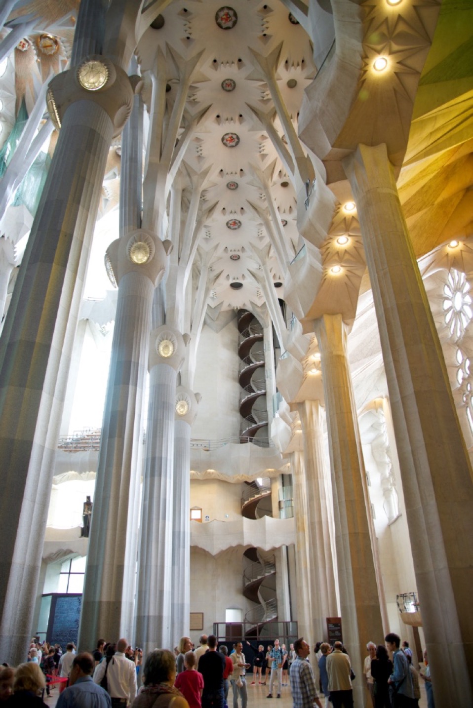 Lateral Aisle